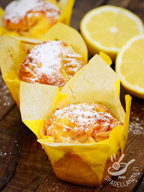 Muffin alla scorza di limone caramellata